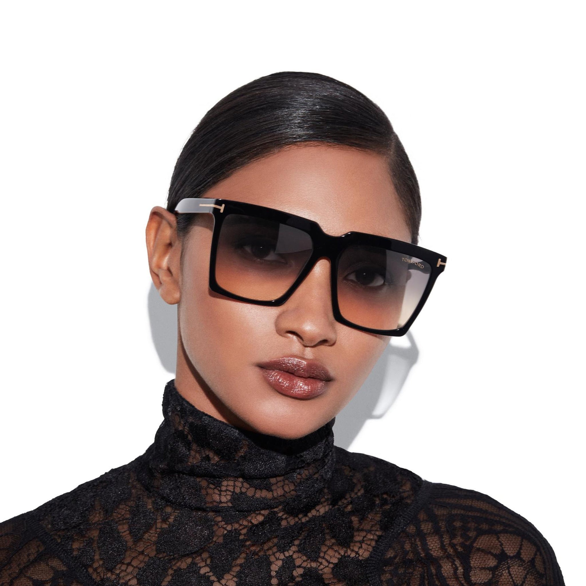 TOM FORD