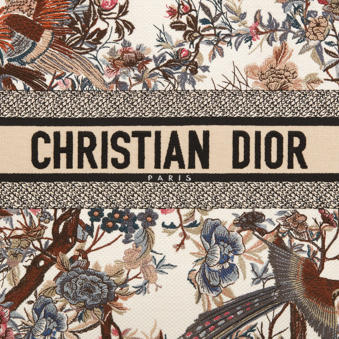 DIOR