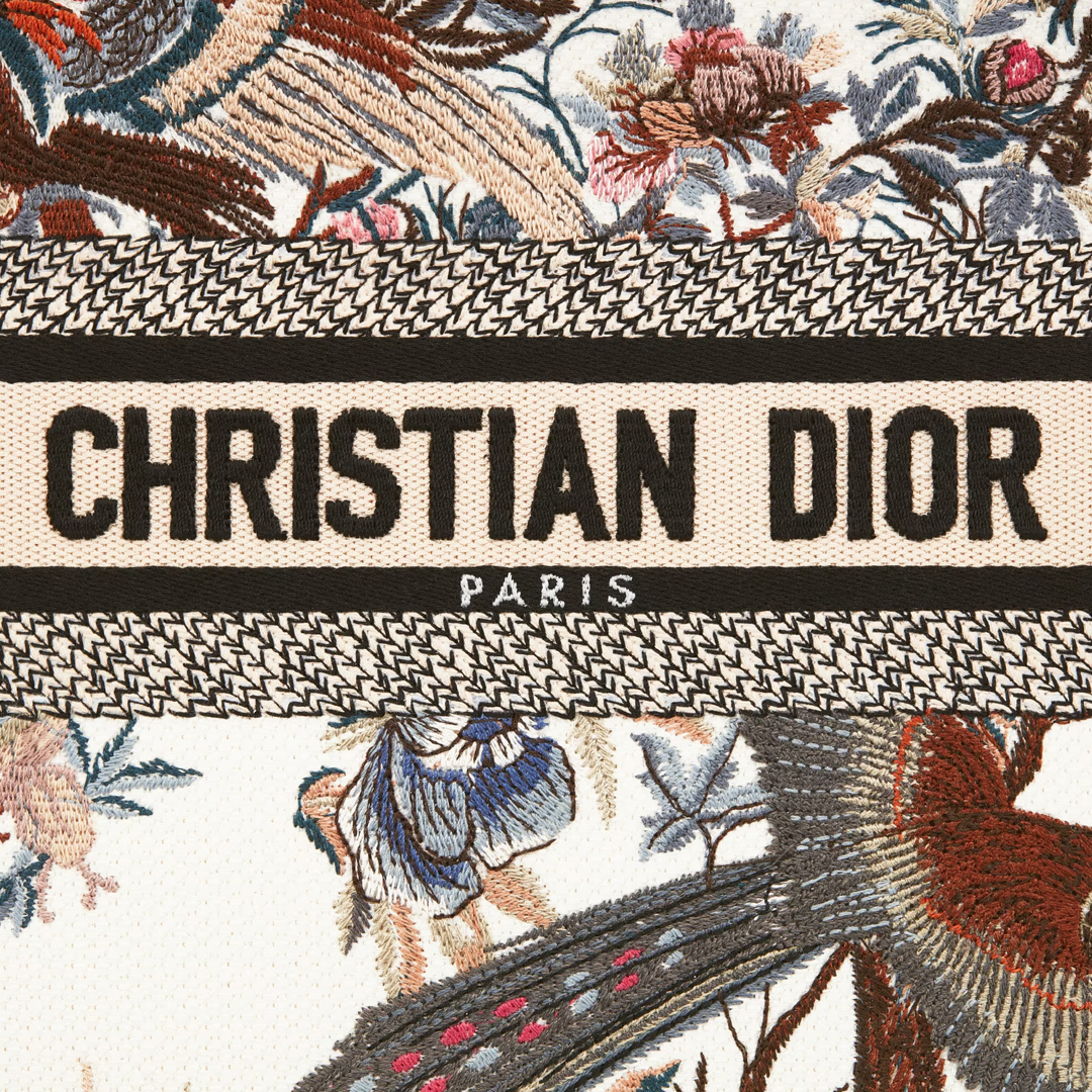 DIOR