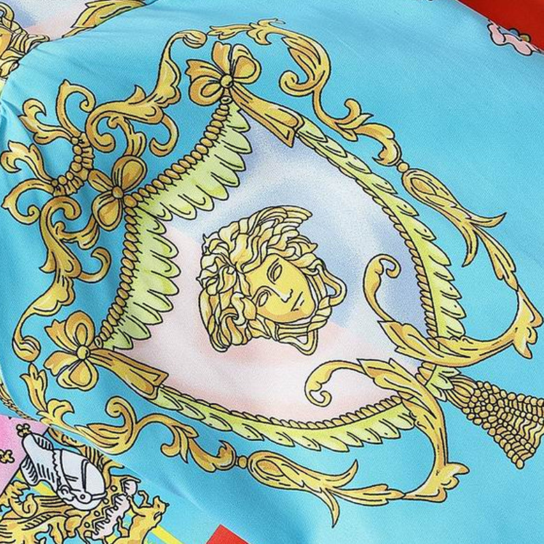 VERSACE