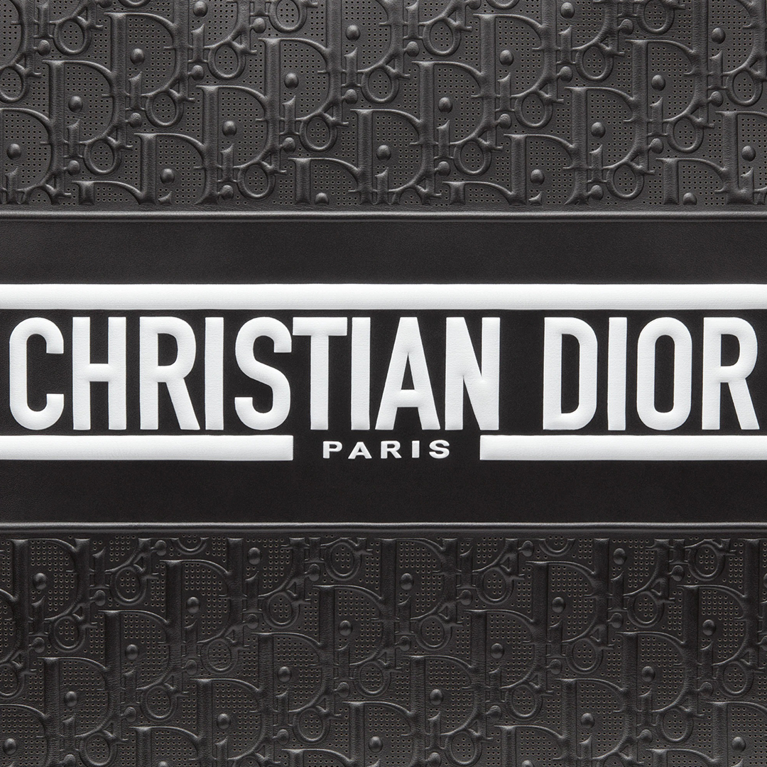 CHRISTIAN DIOR